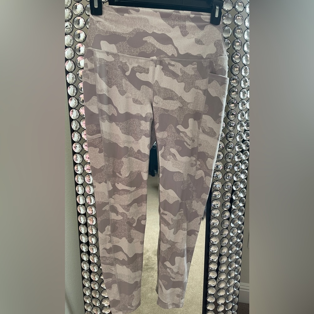 Stylish Leggins, that you could wear working out to running errands.